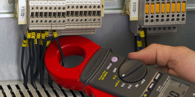 How to use clamp meter