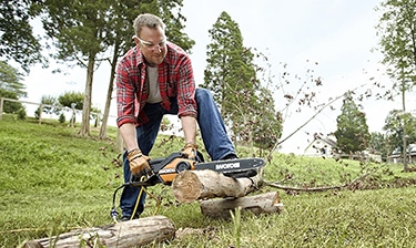 Guide To Electric Chainsaws